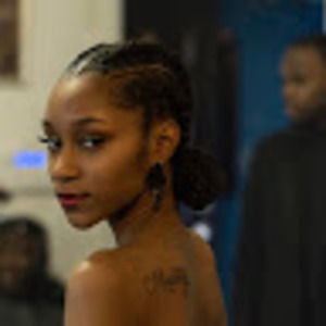 Meet your Posher, Corine